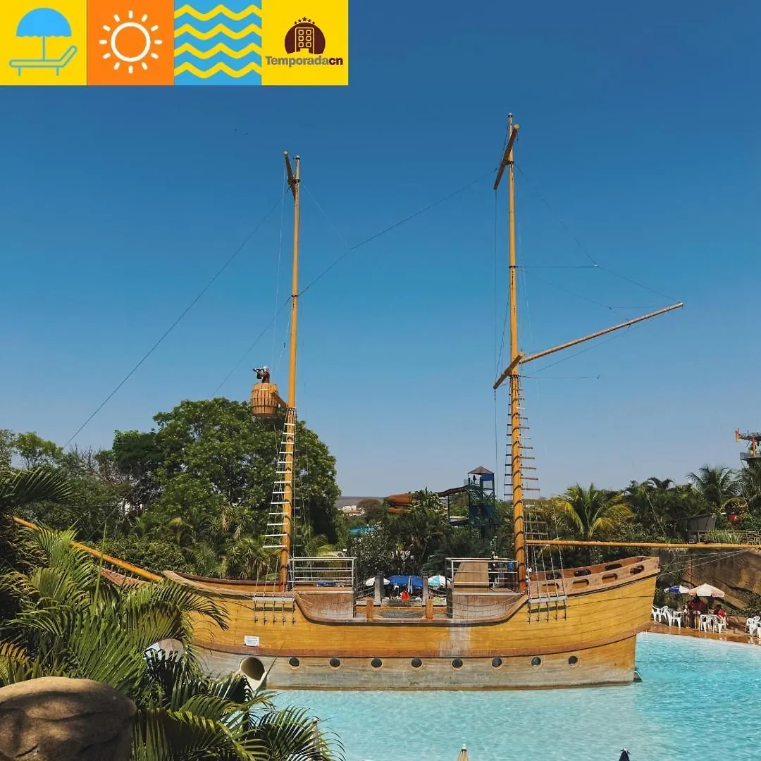 Piazza Com Acesso Ao Acqua Park Aparthotel Caldas Novas